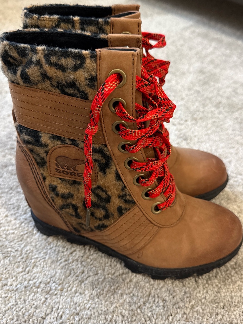Sorel Lexie Leopard Brown Lace-Up Wedge Ankle Boots with Red Laces Women’s US6